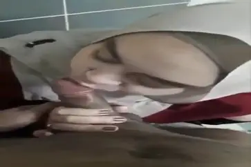 Disepongin Pacar Berhijab Alim Tapi Ganas
